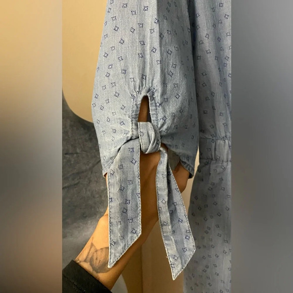 NWT Susina Romper Chambray Geo Tie Sleeve Button Up Size XXS (fits like a S) - Picture 5 of 9